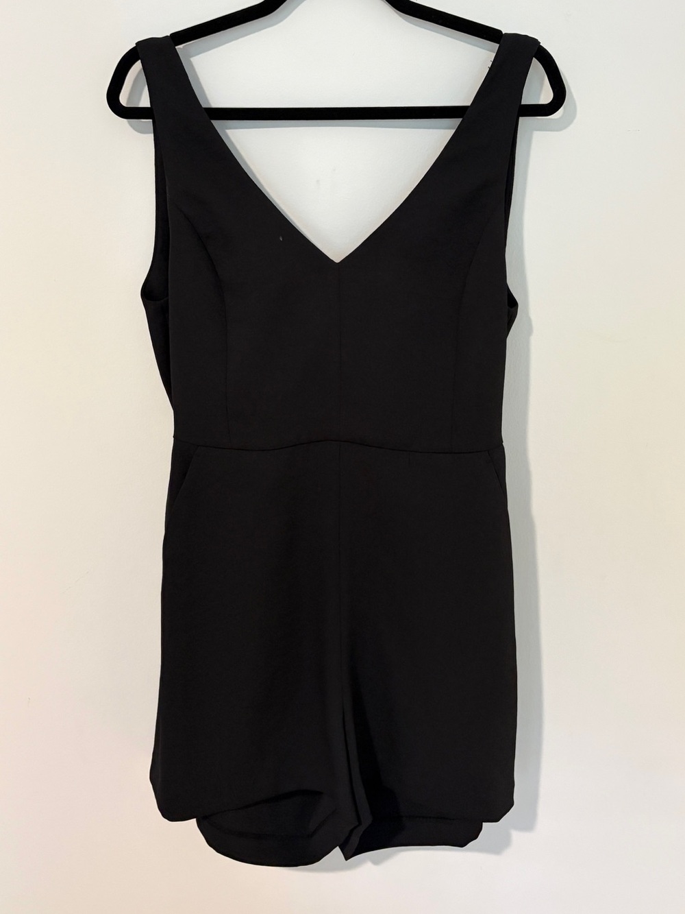 Aritzia Black V-Neck Sleeveless Romper